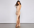 Slit-Detail Sleeveless Maxi Dress with a Round Neck