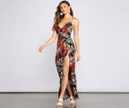 Spaghetti-Strap Sleeveless Maxi Dress with a V-Neck