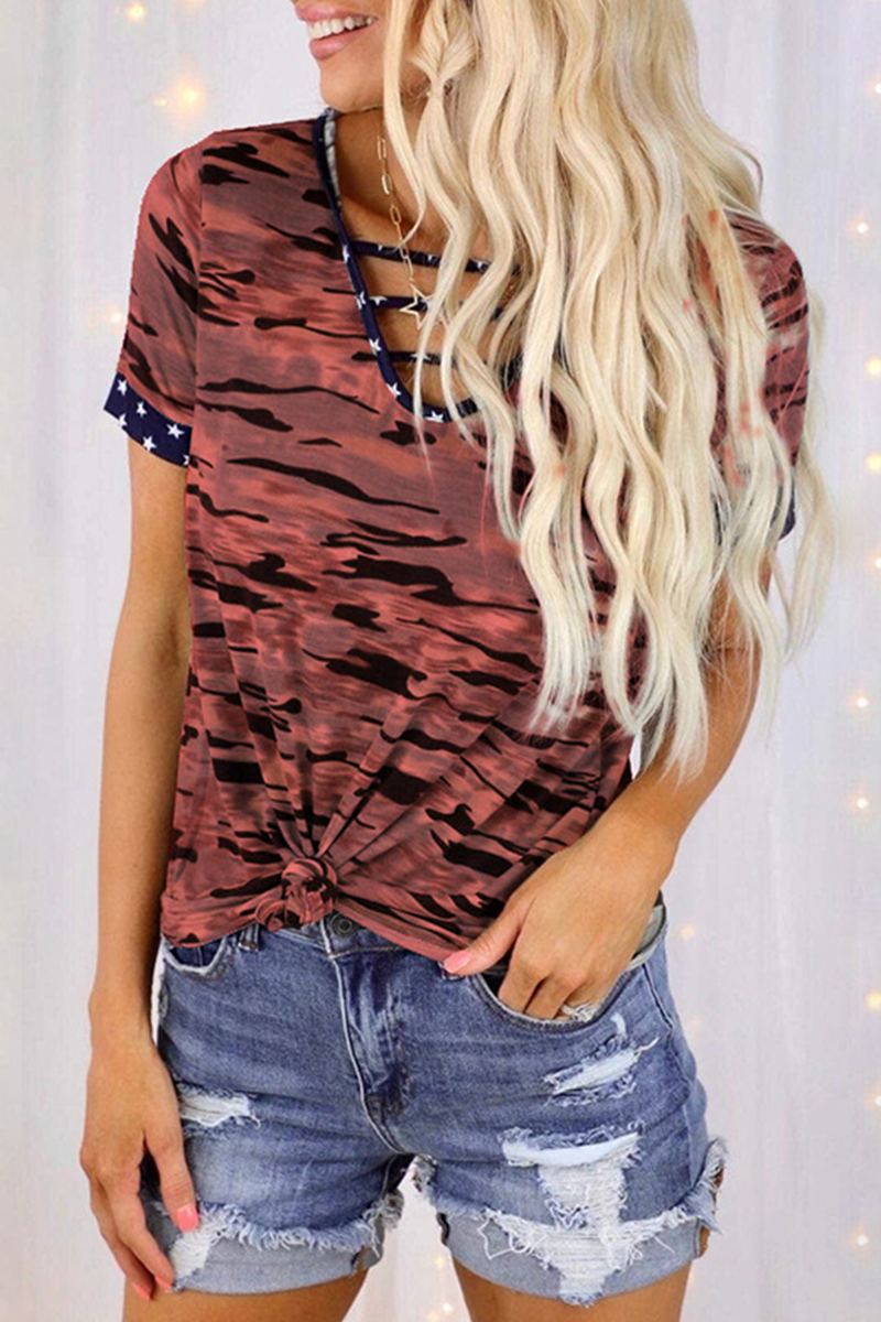 Camo-Print Slit-Detail T-Shirt with a V-Neck