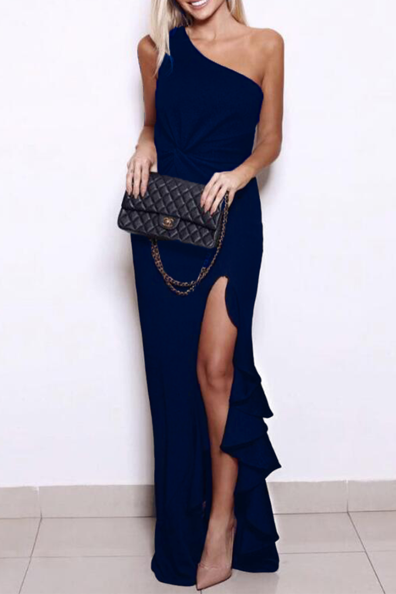 Flared Slit-Detail Evening Dress with a One-Shoulder Cut
