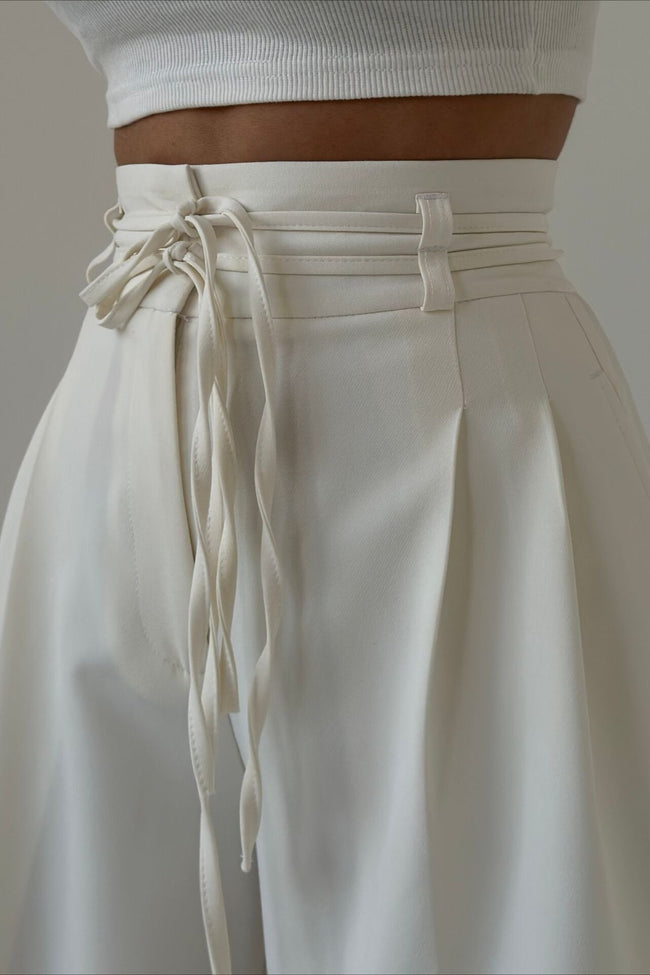 High-Rise Fitted Pants Main image