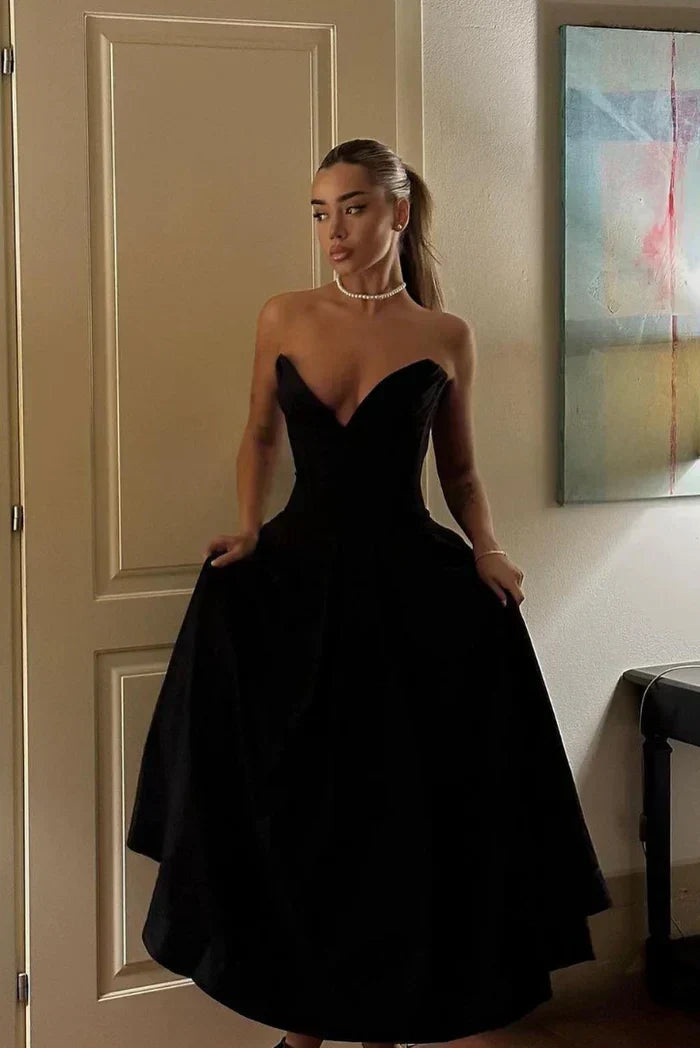 Corset-Style Pleated Midi Dress with an Off-Shoulder Neck