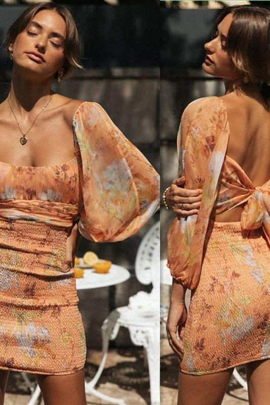 Balloon-Sleeve Dress with an Open Back