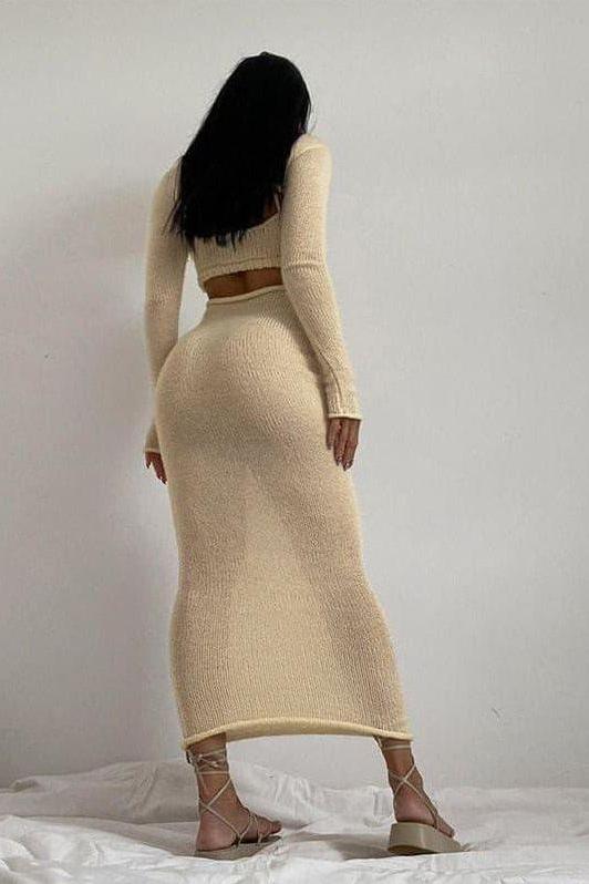 Long-Sleeve Two-Piece Set with an Open Back