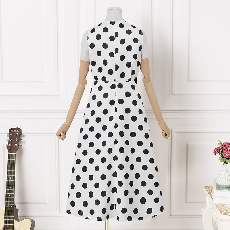 A-Line Sleeveless Dress with a Round Neck