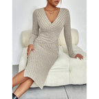 Dress - '- Timeless Elegance with a Touch of Simplicity