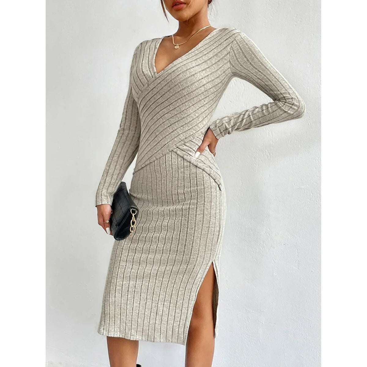 Dress - '- Timeless Elegance with a Touch of Simplicity