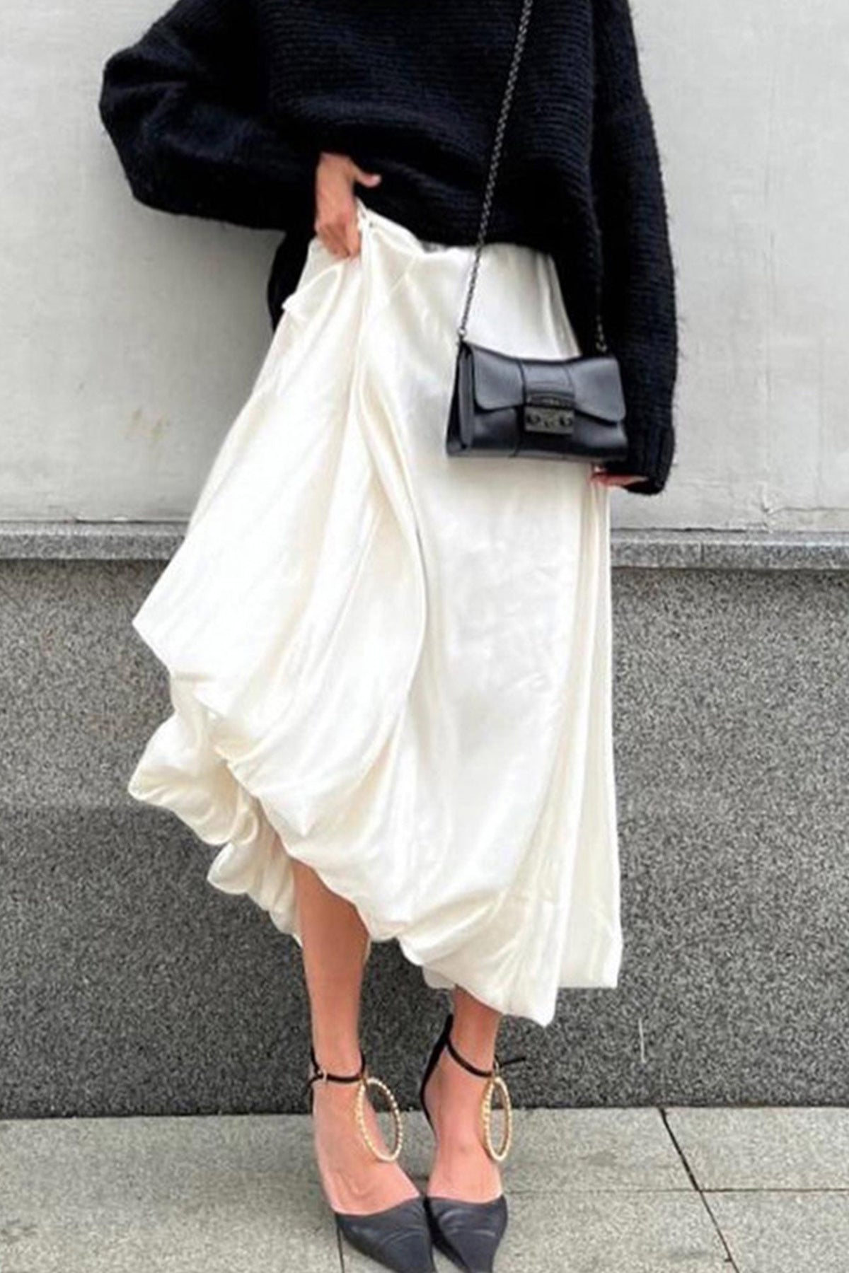 High-Rise Relaxed-Fit Skirt