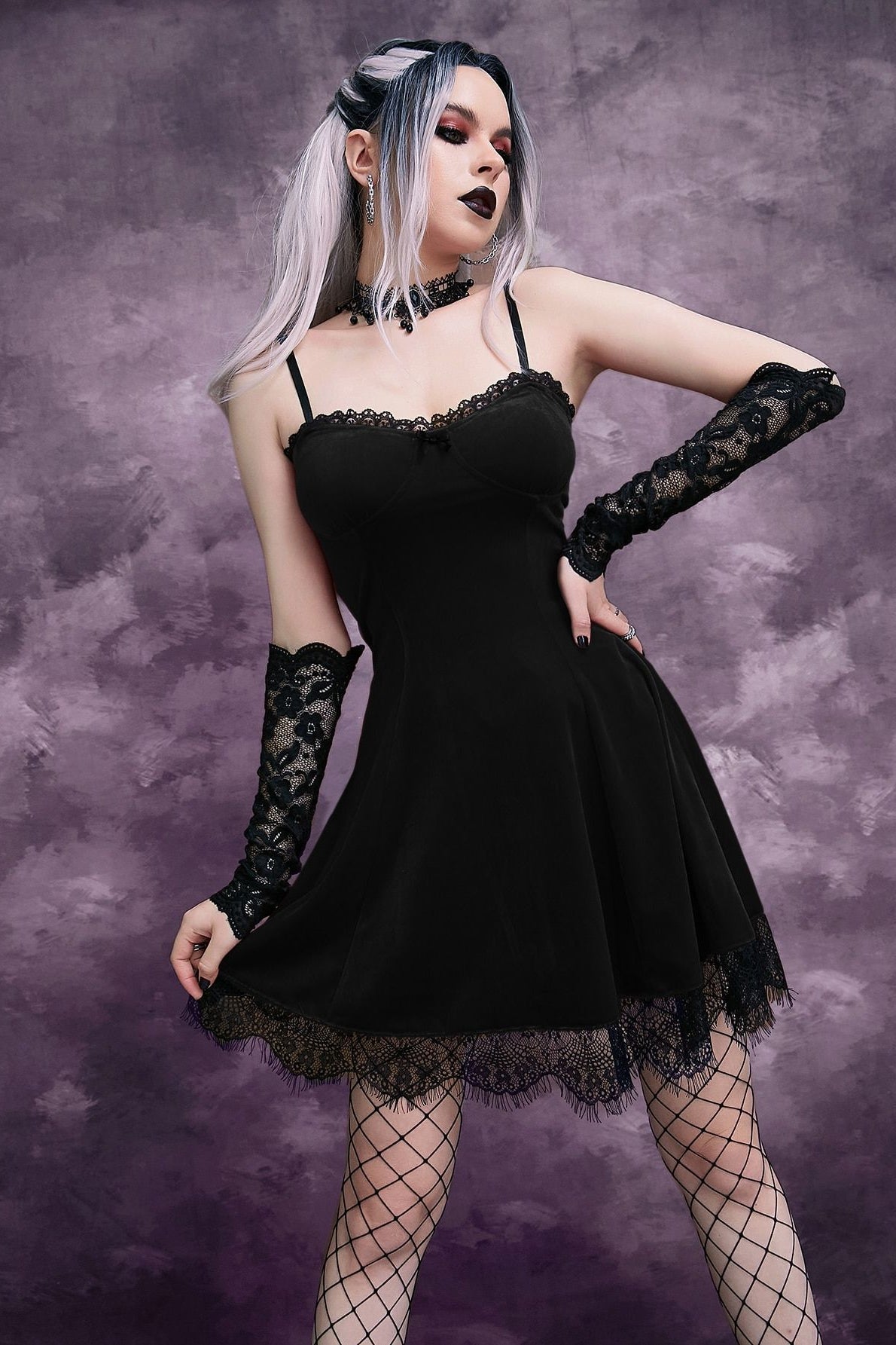 High-Rise Sleeveless Gothic Dress
