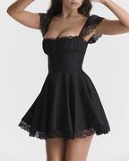 Lace Short-Sleeve Mini Dress with a Sweetheart Neck