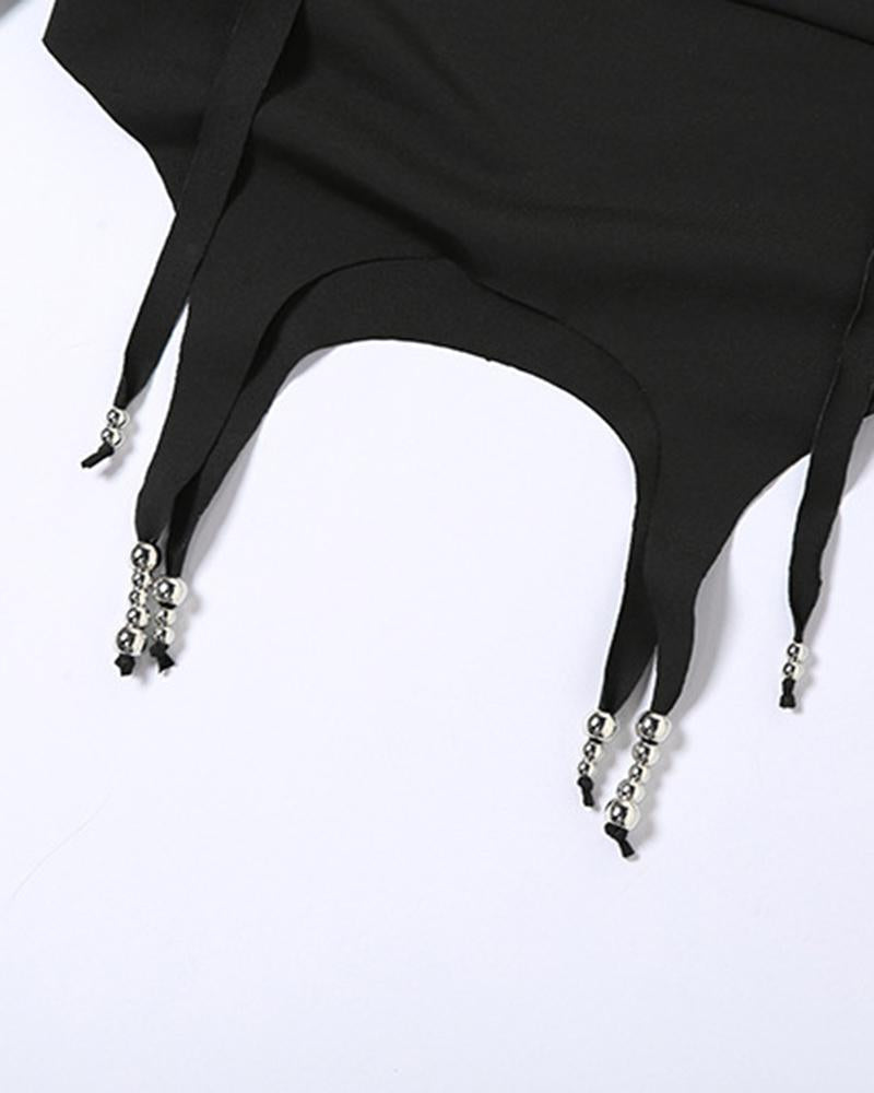 Cropped Long-Sleeve Crop Top with a Halter Neck