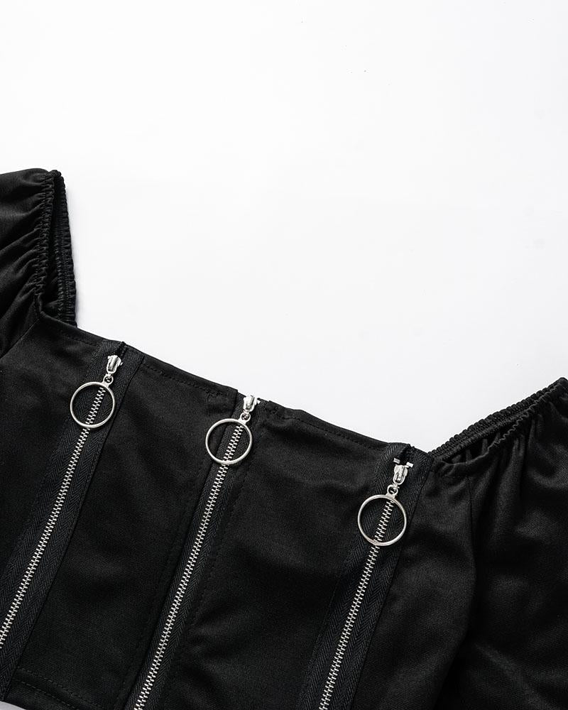 Cropped Long-Sleeve Crop Top with a Front Zip